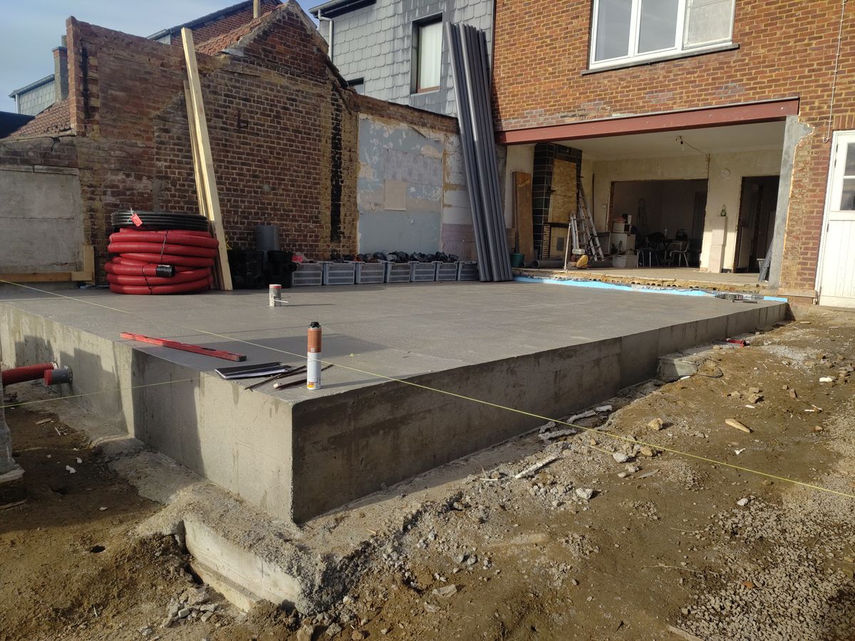 ondergrond in beton voor bijbouw